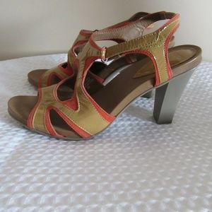 Size 38 Sandal HCS- Leather Upper- Like New